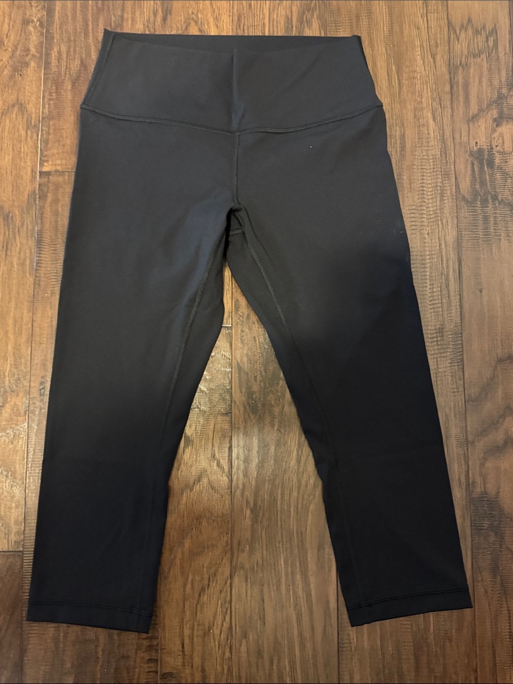 💕Lululemon New Cropped Leggings💕 - Picture 4 of 8